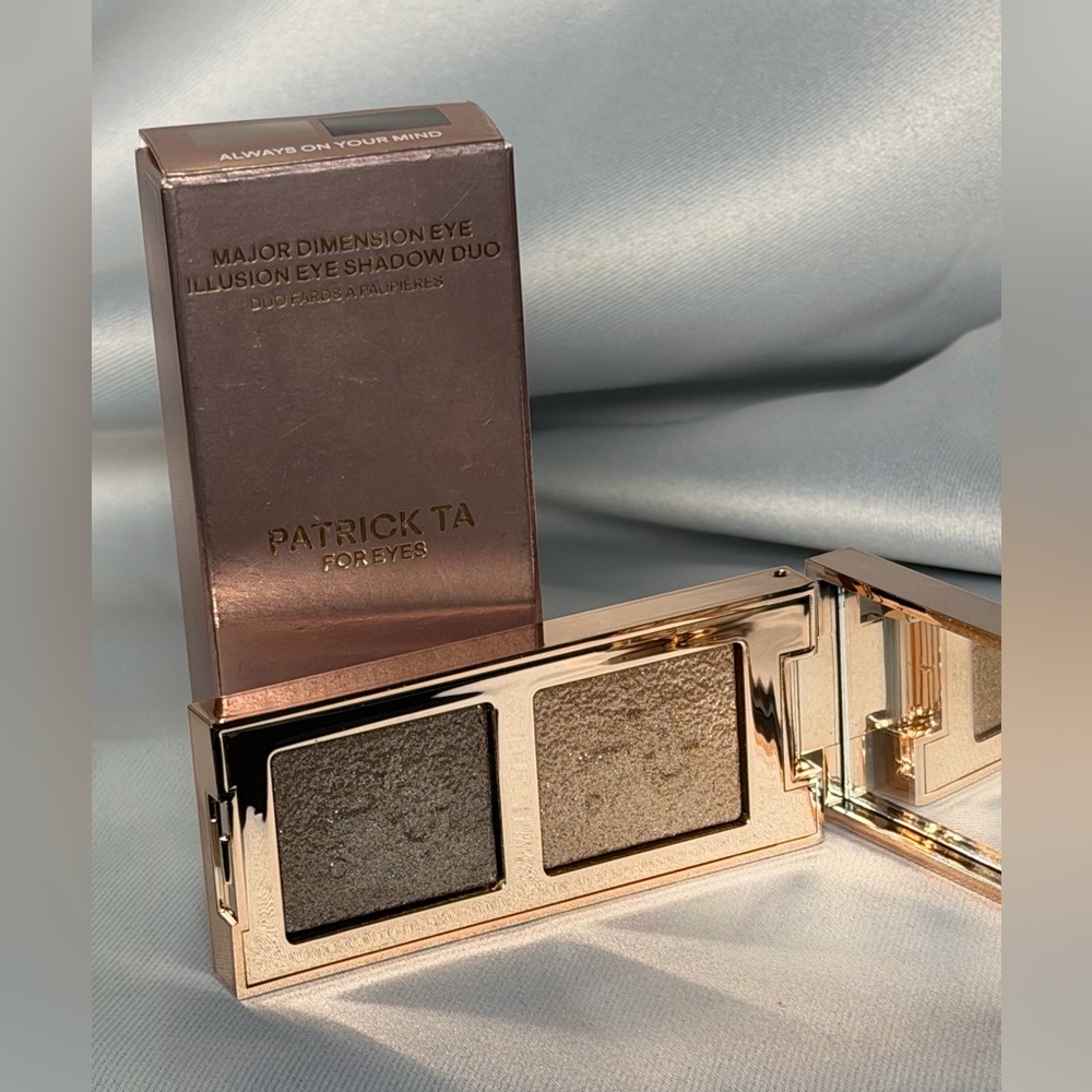 Patrick Ta Major Dimension Eye Illusion Eyeshadow Duo in Always On My Mind - Picture 5 of 7